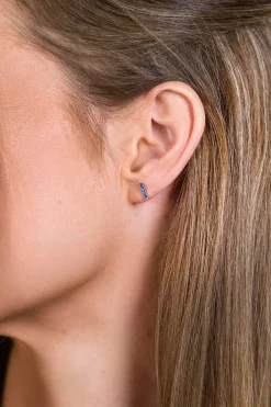 ZINZI zilveren oorknoppen staafje blauw 8mm ZIO1689B