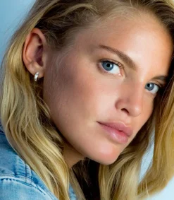 Zinzi zilveren oorringen 12 x 3mm witte zirconia's met luxe klapsluiting ZIO187Z