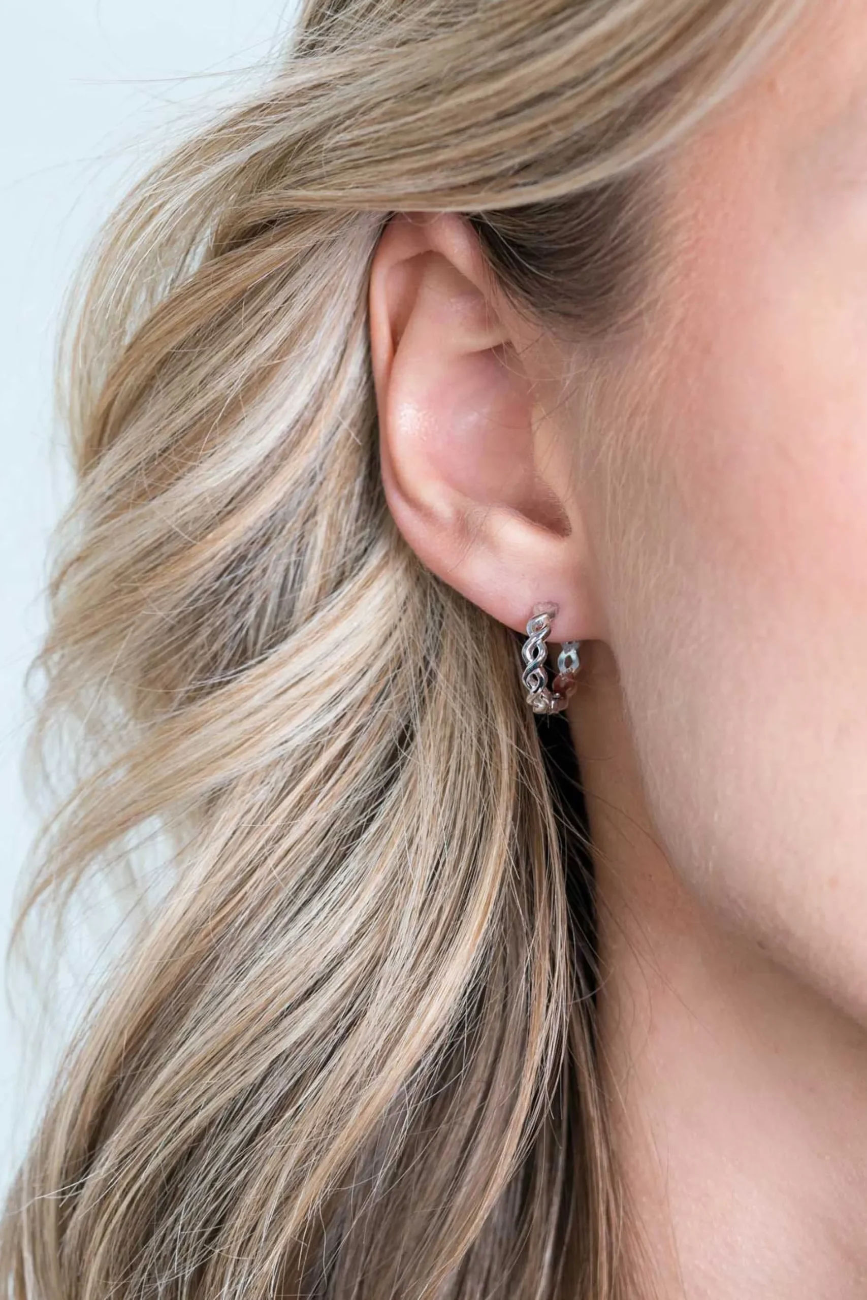 ZINZI zilveren oorringen 13mm Infinity vorm luxe sluiting ZIO1265