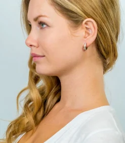 Zinzi zilveren oorringen 17 x 3mm witte zirconia's met luxe klapsluiting ZIO186Z