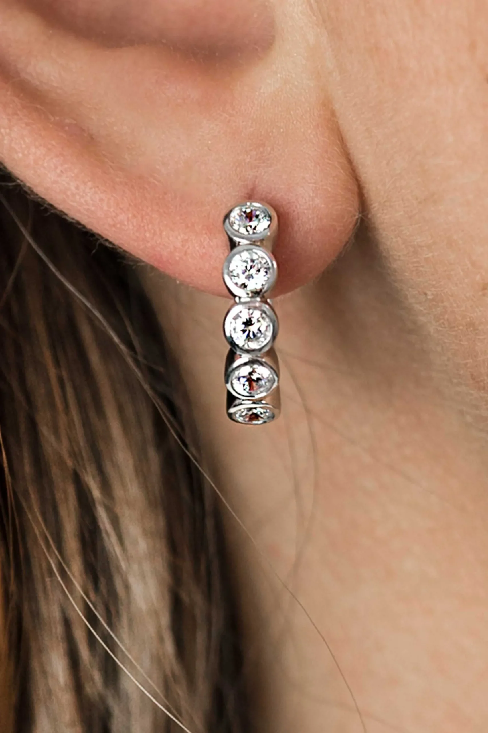 ZINZI zilveren oorringen rond wit 15 x 4mm ZIO1838