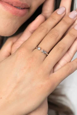 ZINZI zilveren open ring kruisje rond wit ZIR1821