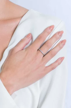ZINZI zilveren ring gedraaid 2mm witte zirconia's ZIR2128