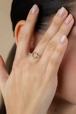 ZINZI zilveren ring met gold plated open hartje 8mm en witte zirconia's ZIR2566