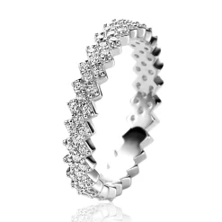 ZINZI zilveren ring met smalle rechthoekjes, trapsgewijs naast elkaar geplaatst en schitterend bezet met witte zirconia's 4mm breed ZIR2547