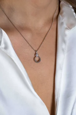 ZINZI zilveren ronde hanger 20mm gedraaid motief, bezet met witte zirconia's ZIH2390 (zonder collier)