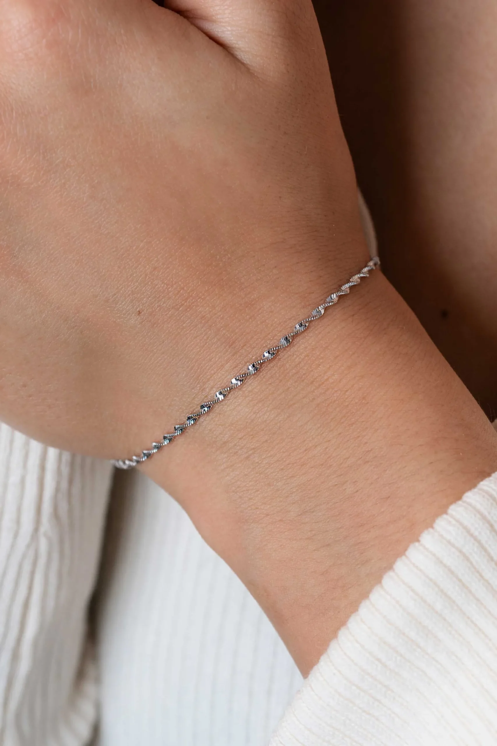 ZINZI zilveren singapore armband met glinsterende gedraaide schakels 1,9mm breed 17-20cm ZIA2585