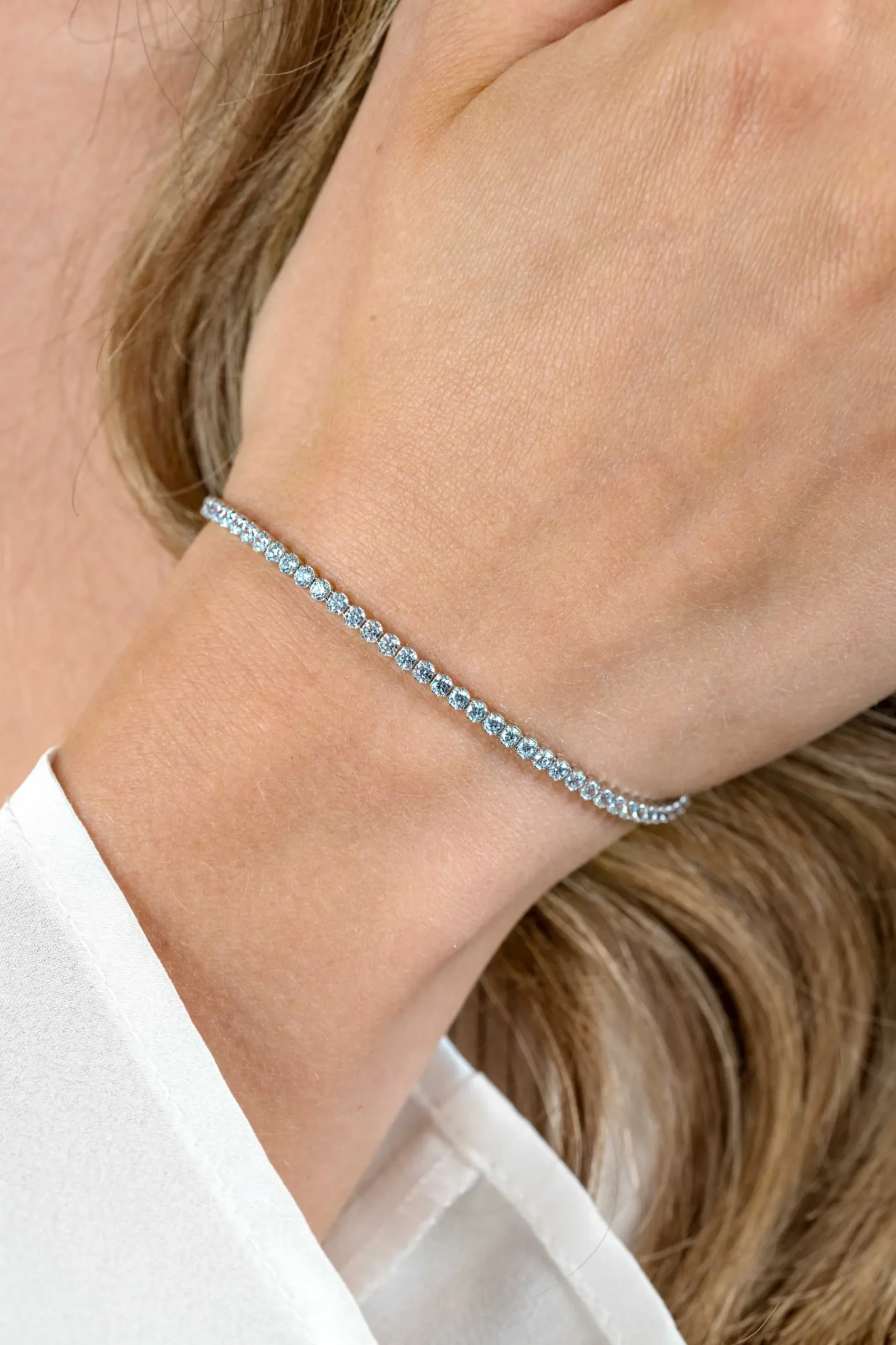 ZINZI zilveren tennis armband 2,5mm breed en bezet met witte zirconia's in ronde kastzettingen 17-20cm ZIA2590
